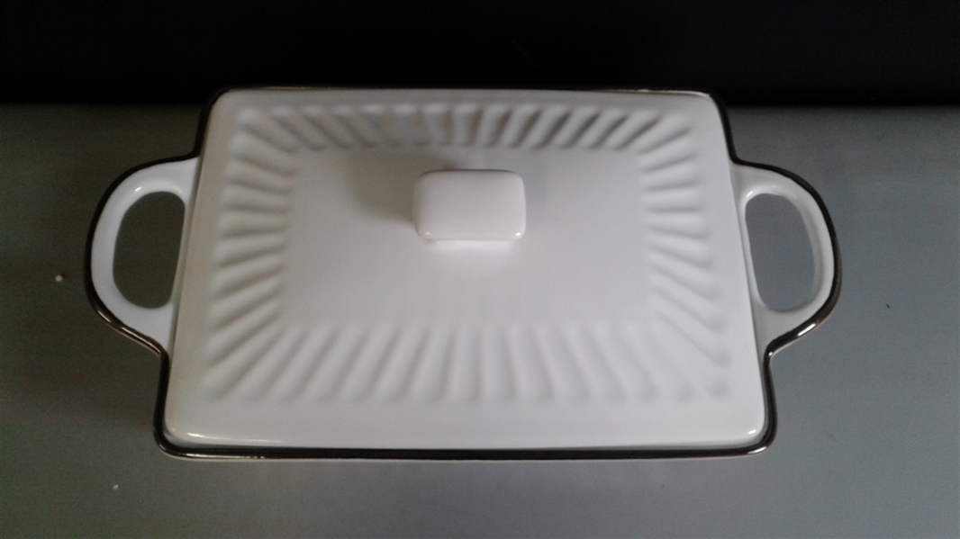 White Casserole Dish With Lid