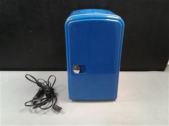 Portable Mini Warming and Cooling Vehicle Refrigerator with Car Adapter