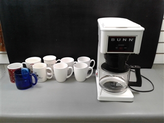 Bunn 10 Cup Coffee Maker & Coffee Mugs