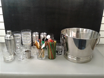 19 Cups, Stainless Steel Ice Bucket
