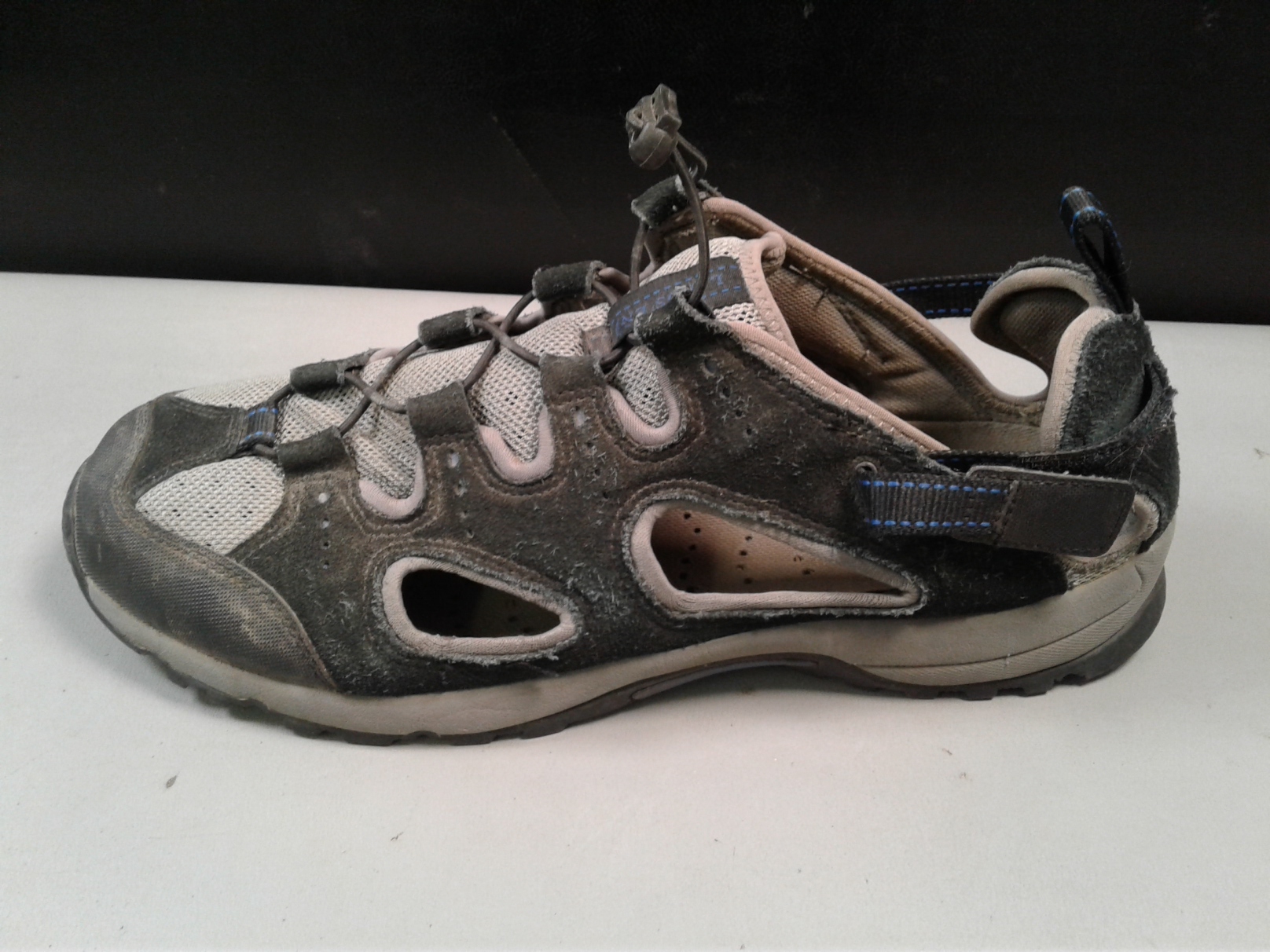 end shoes