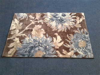 Floral Area Rug 30x45