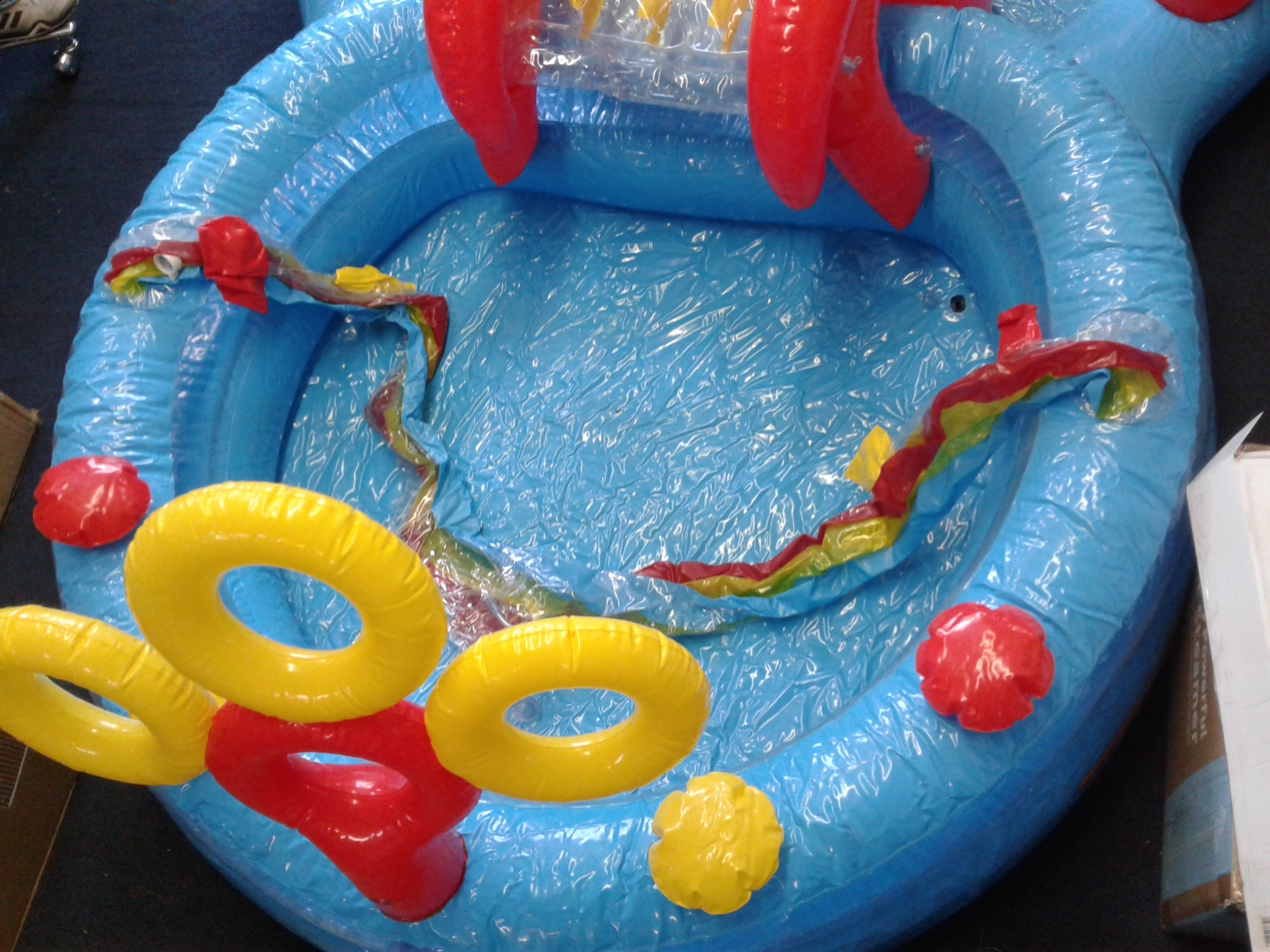 playnest inflatable ring