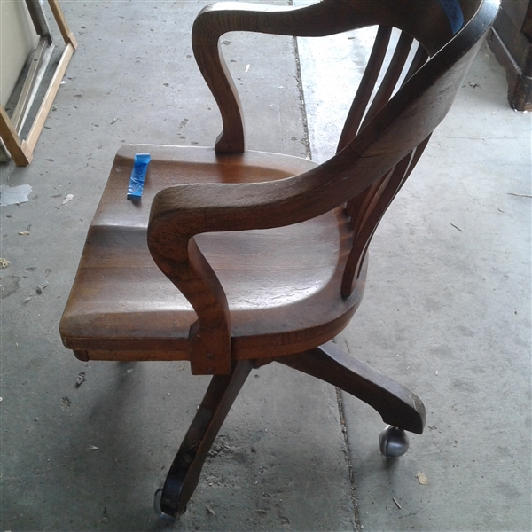 Vintage Rolling Desk Chair 