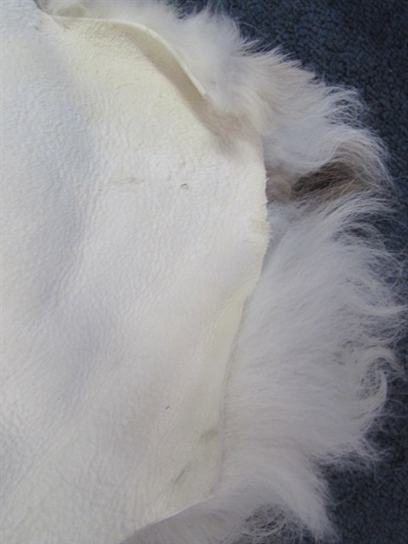 Natural Sheepskin Area Rug