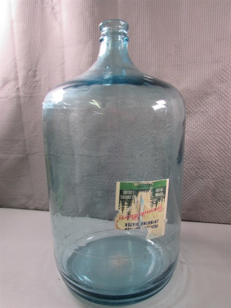 5-GALLON GLASS WATER BOTTLE W/WOODEN CRATE