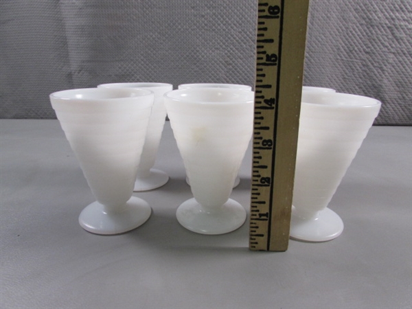 9 PIECES OF 1930'S HAZEL-ATLAS PLATONITE STEPPED MODERNTONE GLASSES & ICE CREAM CUPS