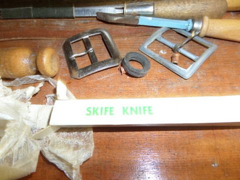 ANTIQUE OAK MULTi DRAWER TOOL BOX WITH TOOLS