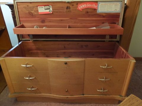 BEAUTIFUL 1950'S LANE CEDAR CHEST WITH ORIGINAL PAPERWORK