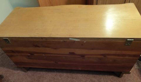 BEAUTIFUL 1950'S LANE CEDAR CHEST WITH ORIGINAL PAPERWORK