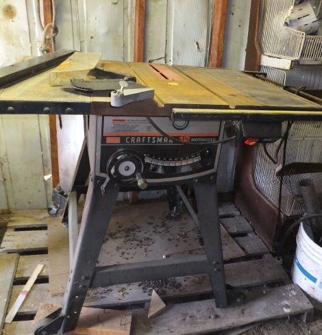 CRAFTSMAN 12 TABLE SAW WITH FENCE, & GUIDE  (ALTURAS PICK UP ONLY)