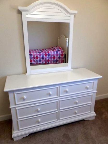 WHITE SIX DRAWER DRESSER WITH MIRROR