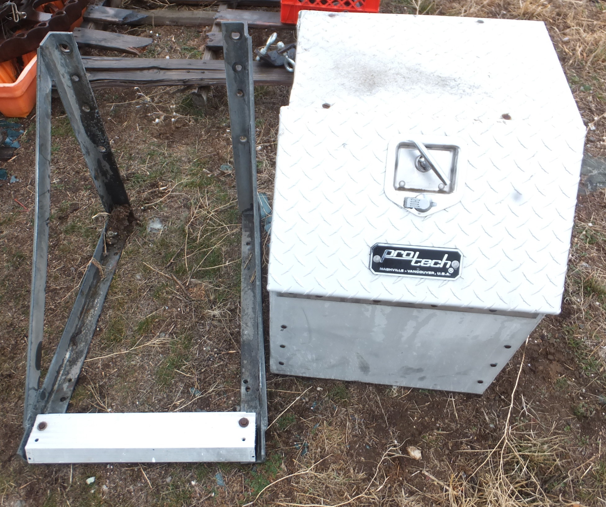 Lot detail pro tech tool box for your truck bed