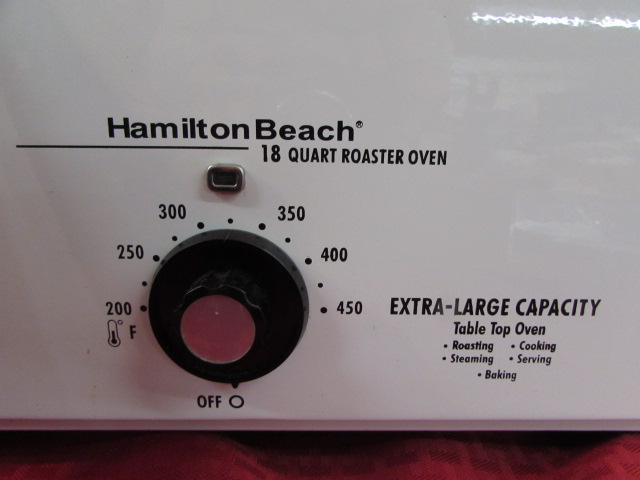 HAMILTON BEACH 22QT ELECTRIC ROASTER OVEN IN BOX - Earl's Auction Company