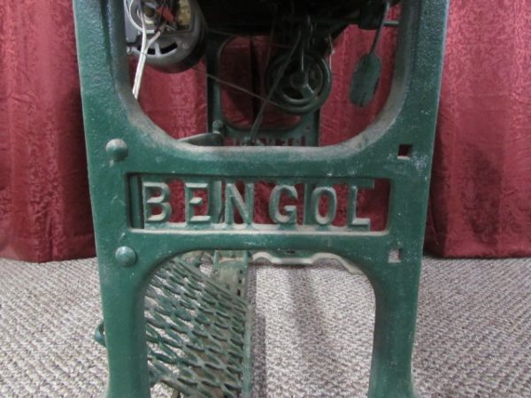 VINTAGE SINGER LEATHER SEWING MACHINE