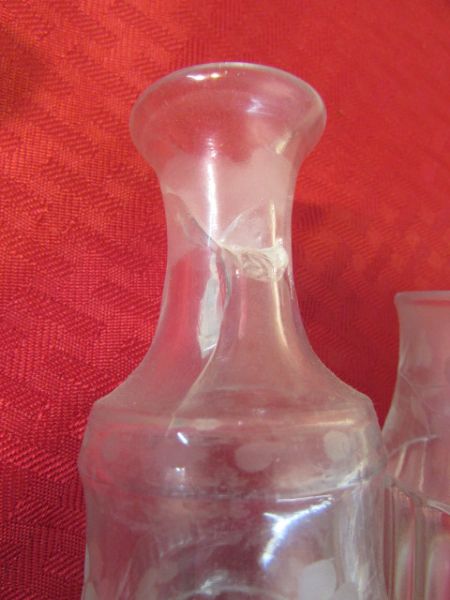 ANTIQUE SILVERPLATE VICTORIAN CASTOR/CRUET SET
