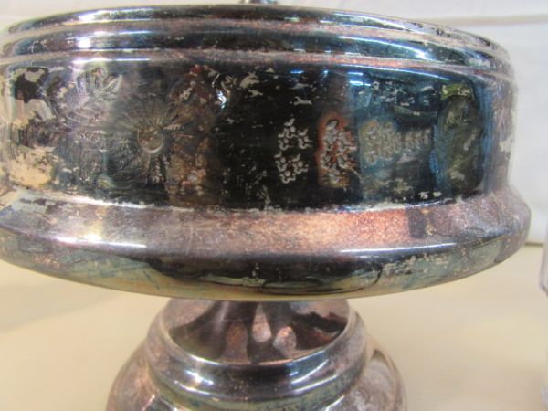 ANTIQUE SILVERPLATE VICTORIAN CASTOR/CRUET SET