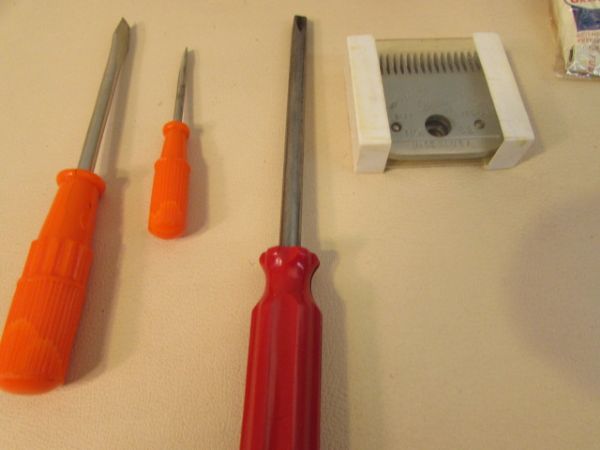 OSTER ELECTRIC DOG CLIPPERS - VINTAGE