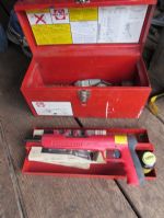 RED HEAD TOOL GUN WITH LOTS OF CARTRIDGES