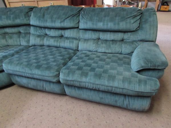 LARGE 3 PIECE **LANE** SECTIONAL SOFA 