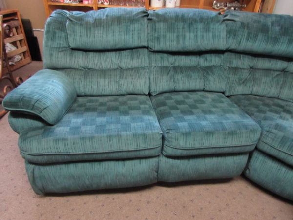 LARGE 3 PIECE **LANE** SECTIONAL SOFA 