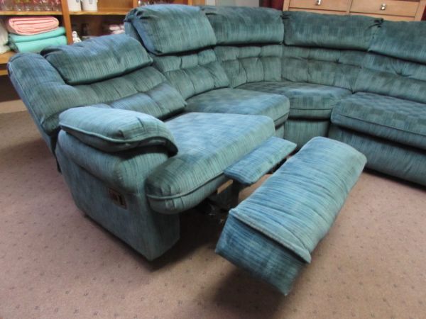 LARGE 3 PIECE **LANE** SECTIONAL SOFA 