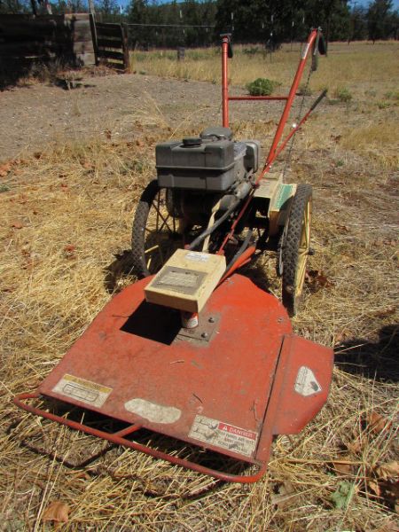 DR FIELD & BRUSH MOWER