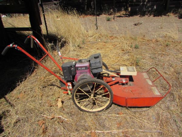 DR FIELD & BRUSH MOWER