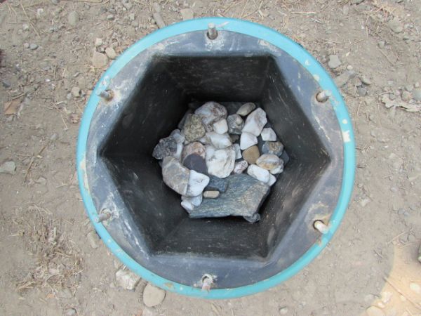 LARGE VINTAGE ROCK TUMBLER
