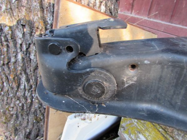 TRAILER HITCH TONGUE