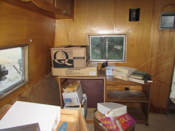 VINTAGE 16 FOOT TRAVEL TRAILER