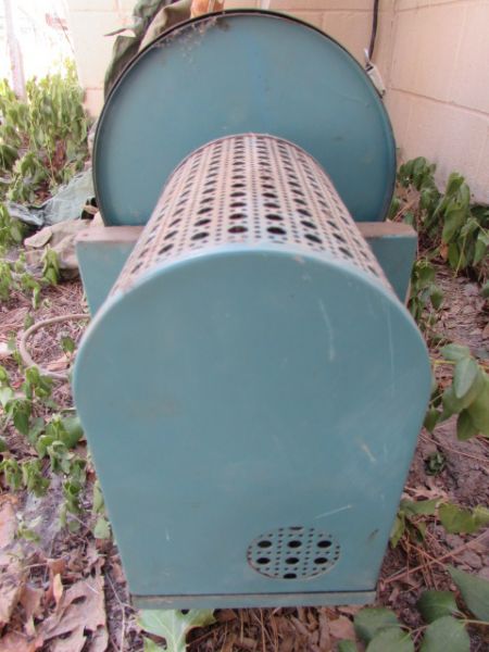 LARGE VINTAGE ROCK TUMBLER