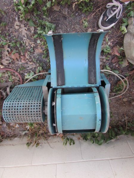 LARGE VINTAGE ROCK TUMBLER