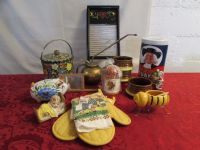 VINTAGE WATER SPRITZER CAN, QUAKER OATS COOKIE JAR, COLORFUL TIN & MORE