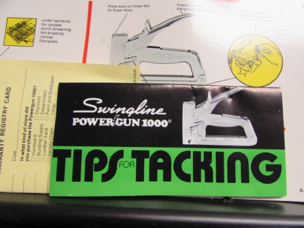 SWINGLINE HEAVY DUTY STAPLE GUN KIT