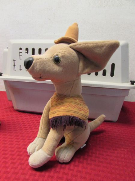 FIESTA!  YO QUIERO TACO BELL PUPPIES & CRATE
