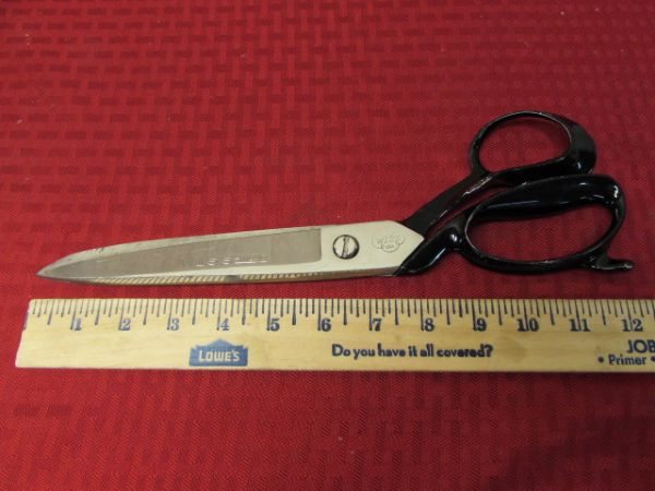 GIANT PAIR OF WISS SCISSORS/SHEARS