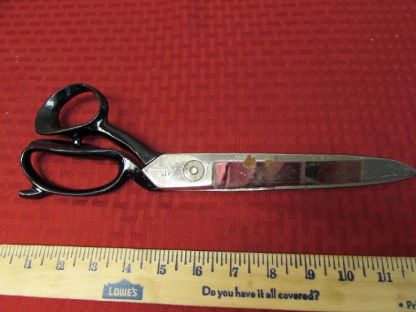 GIANT PAIR OF WISS SCISSORS/SHEARS