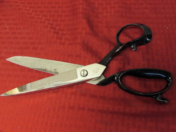 GIANT PAIR OF WISS SCISSORS/SHEARS