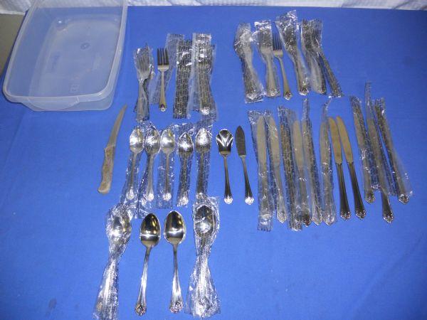 NEW PFALTZGRAFF FLATWARE 