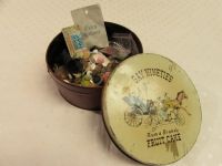 BUTTON BOX!  VINTAGE TIN FULL OF BUTTONS!