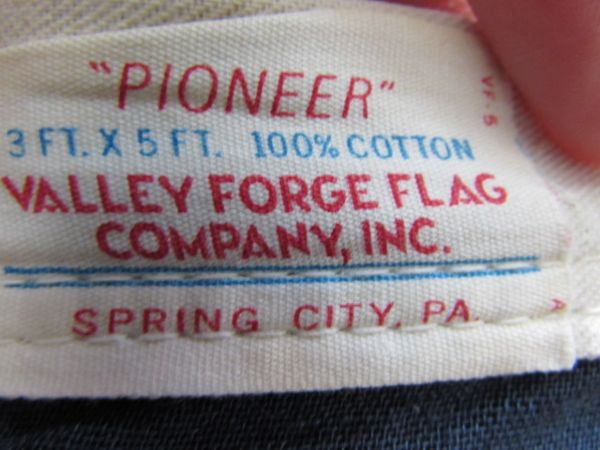 VINTAGE PIONEER SPIRIT OF '76 & BETSY ROSS AMERICAN FLAGS