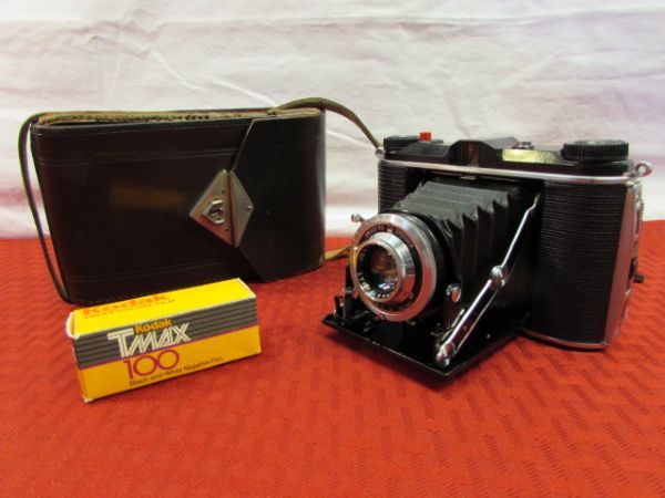 VINTAGE ANSCO B2 SPEEDEX CAMERA 