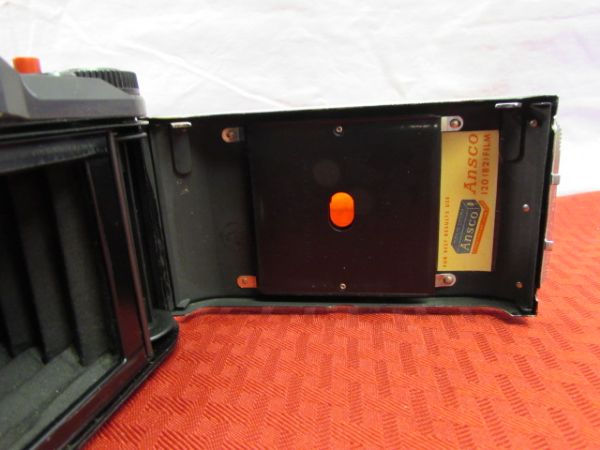 VINTAGE ANSCO B2 SPEEDEX CAMERA 