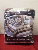 LOVELY KING SIZE COUNTRY DAHLIA PATCHWORK COMFORTER - NEW