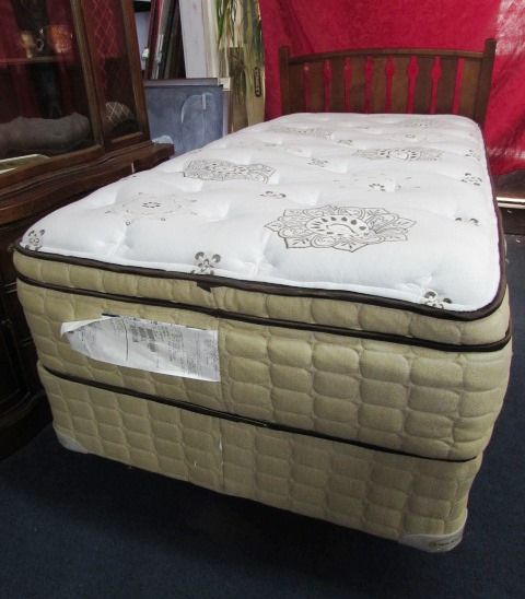 BEAUTIFUL CHERRY WOOD TWIN BED & TOP OF THE LINE MATTRESS!