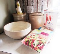 ANTIQUE STONE WARE MIXING BOWL & CROCKS, COOK BOOKS & A DUCK