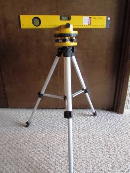 16  LASER LEVEL WITH ROTATING HEAD AND TRIPOD BASE