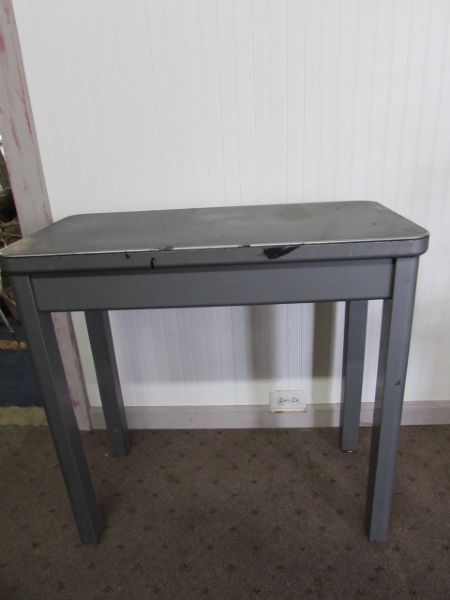 SMALL STURDY MILITARY METAL TABLE 