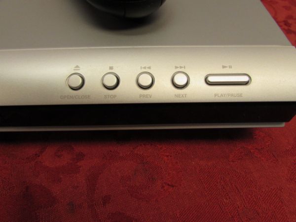RCA DVD PLAYER WITH REMOTE